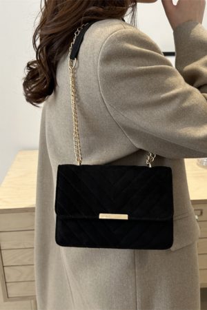 Trendy 2025 Women's Textured Chain Shoulder Crossbody Bag - Retro Small Square Design, Versatile Fashion Accessory