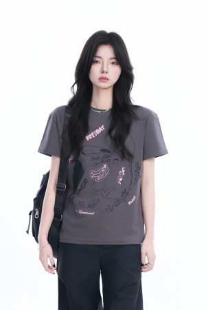 Trendy American Retro Short-Sleeve Cropped T-Shirt for Women â€“ Stylish Petites, Y2K Fashion Essential