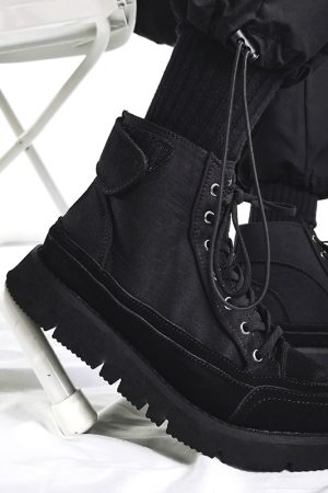 Trendy Black High-Top Martin Boots for Men, British-Style Canvas Motorcycle Sneakers, Functional Hong Kong Fashion