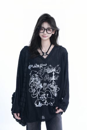 Trendy Black Long Sleeve Graffiti Neck-Covering Sunscreen Shirt for Women - Sweet Cool Spicy Girl Style