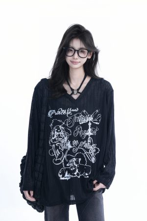 Trendy Black Long Sleeve Graffiti Neck-Covering Sunscreen Shirt for Women - Sweet Cool Spicy Girl Style