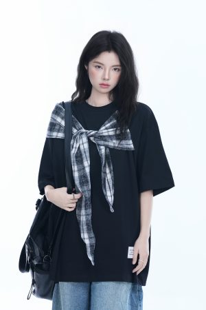 Trendy Black Short Sleeve T-shirt for Women with Butterfly Knot Spliced Design - American Style Loose Fit Top