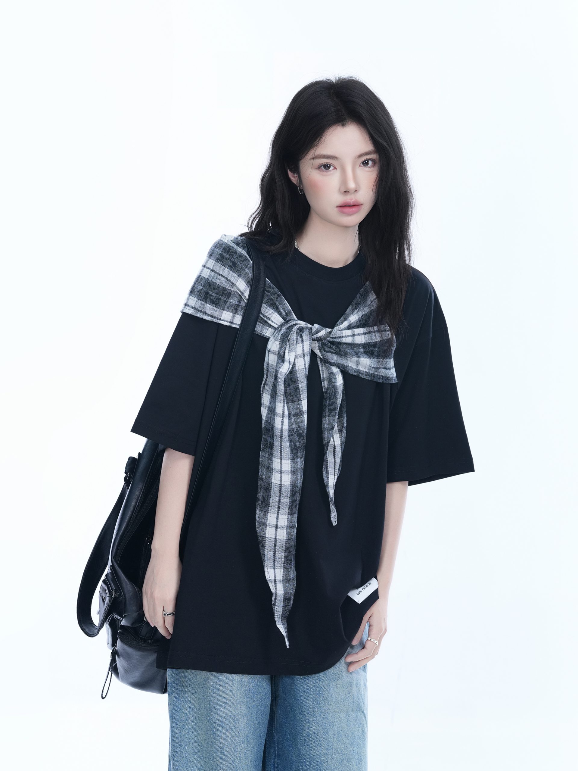 Trendy Black Short Sleeve T-shirt for Women with Butterfly Knot Spliced Design - American Style Loose Fit Top Trendy Black Short Sleeve T-shirt for Women with Butterfly Knot Spliced Design - American Style Loose Fit Top