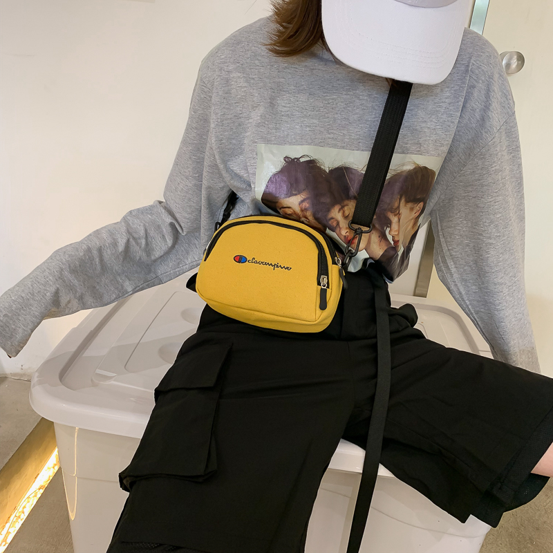 Trendy Canvas Crossbody Bag for Women - Versatile Small Bag for Spring Summer 2025 - Fresh Y2K Style Trendy Canvas Crossbody Bag for Women - Versatile Small Bag for Spring Summer 2025 - Fresh Y2K Style