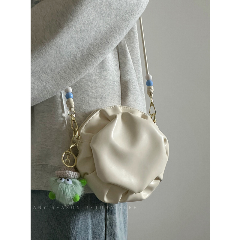 Trendy Cloud-Shaped PU Crossbody Bag for Women, Cute Wrinkled Round Shoulder Bag with Chain Detail, 2024 Fashion Accessory Trendy Cloud-Shaped PU Crossbody Bag for Women, Cute Wrinkled Round Shoulder Bag with Chain Detail, 2024 Fashion Accessory