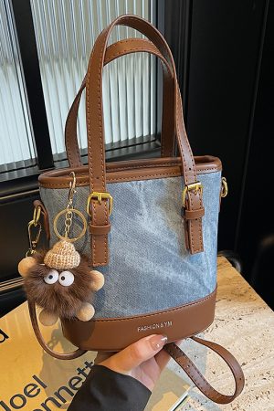 Trendy Color-Blocking Shoulder Crossbody Bucket Bag - Versatile Spliced Design for Women 2025