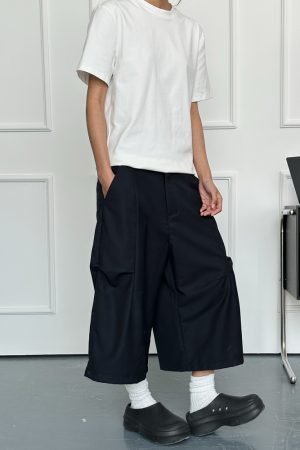 Trendy Deconstructed Pleated Straight-Leg Men's Shorts - Retro Loose Cropped Pants for a 90s Y2K Style Look