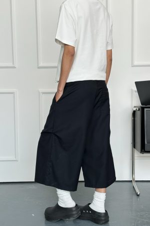 Trendy Deconstructed Pleated Straight-Leg Men's Shorts - Retro Loose Cropped Pants for a 90s Y2K Style Look
