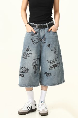 Trendy Graffiti Letter Denim Shorts for Men and Women - Loose Fit, American Retro Style, Streetwear Inspired, Casual Summer Pants
