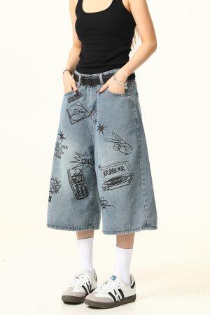Trendy Graffiti Letter Denim Shorts for Men and Women - Loose Fit, American Retro Style, Streetwear Inspired, Casual Summer Pants