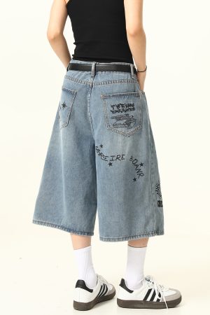 Trendy Graffiti Letter Denim Shorts for Men and Women - Loose Fit, American Retro Style, Streetwear Inspired, Casual Summer Pants