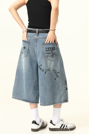 Trendy Graffiti Letter Denim Shorts for Men and Women - Loose Fit, American Retro Style, Streetwear Inspired, Casual Summer Pants
