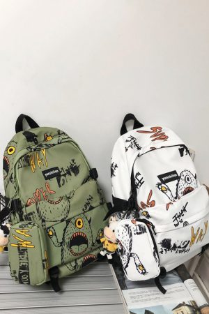 Trendy Graffiti Unisex Backpack - Large Capacity Sports Bag for Students - Fashionable Double Shoulder Bag