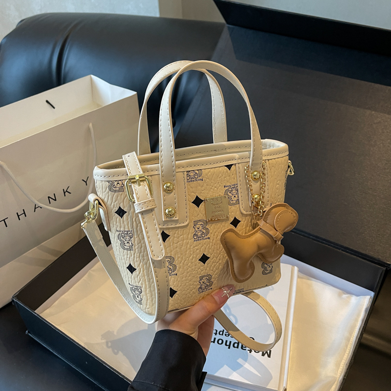 Trendy High-End Small Handbag for Women - Fashionable Commuting Tote Bucket Bag, 2025 Style, Versatile Shoulder Crossbody Bag Trendy High-End Small Handbag for Women - Fashionable Commuting Tote Bucket Bag, 2025 Style, Versatile Shoulder Crossbody Bag