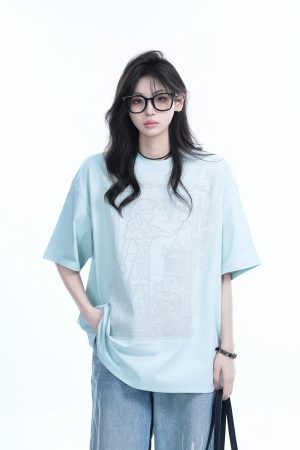 Trendy Indian Spray Print Short-Sleeve T-Shirt for Women, Unique Loose Fit Half-Sleeve Tee, Boho Chic Style