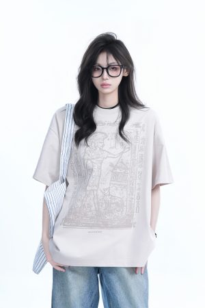 Trendy Indian Spray Print Short-Sleeve T-Shirt for Women, Unique Loose Fit Half-Sleeve Tee, Boho Chic Style