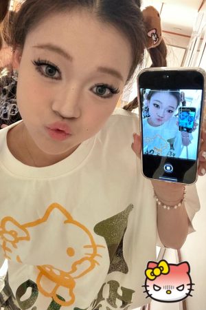 Trendy Korean Style Cute Kitty Casual Loose Heavyweight Pure Cotton Short Sleeve T-Shirt for Comfortable Everyday Wear