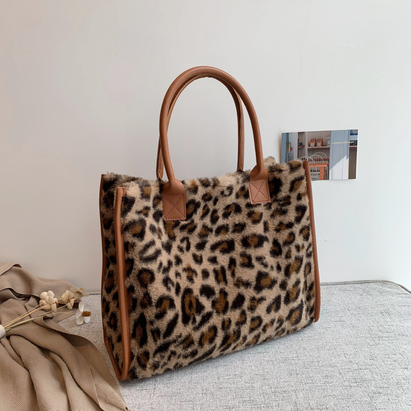 Trendy Large Capacity Leopard Print Fluffy Tote Handbag for Women - Versatile Elegant Shoulder Bag 2025 Trendy Large Capacity Leopard Print Fluffy Tote Handbag for Women - Versatile Elegant Shoulder Bag 2025