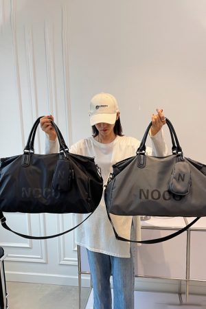 Trendy Large Capacity Tote Bag for Travel - Unisex Shoulder Bag for Short Trips - Stylish Ins Luggage Bag