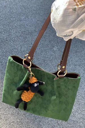 Trendy Large Capacity Tote Bag for Women, 2023 College Style, Ideal for Students and Commuting, Chic Shoulder Bag