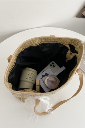 Trendy Large Capacity Women's Straw Beach Bag - Versatile Summer 2025 Shoulder Bag for Fashionable Outings