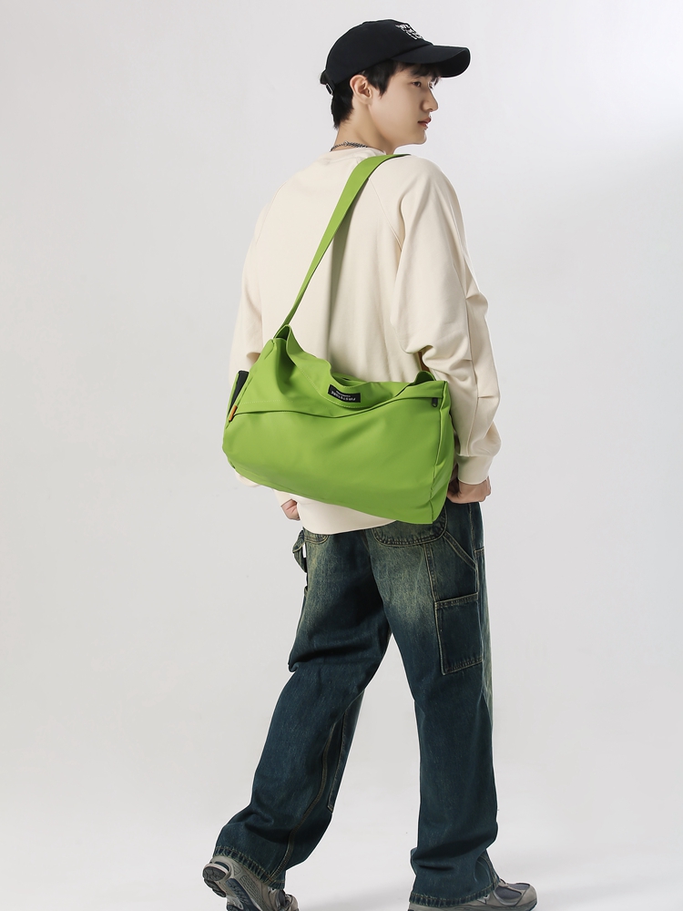 Trendy Lightweight Crossbody Bag for Men and Women - Dry and Wet Separation Sports Fitness Handbag Trendy Lightweight Crossbody Bag for Men and Women - Dry and Wet Separation Sports Fitness Handbag