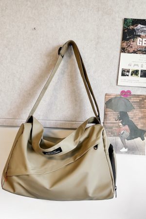 Trendy Lightweight Crossbody Bag for Men and Women - Dry and Wet Separation Sports Fitness Handbag