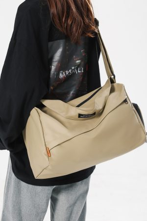 Trendy Lightweight Crossbody Bag for Men and Women - Dry and Wet Separation Sports Fitness Handbag