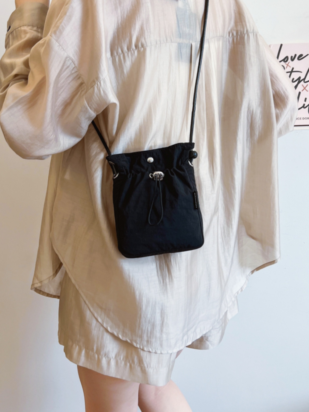 Trendy Mini Crossbody Phone Bag for Women - Lightweight Compact Summer Bag for Keys and Coins, Perfect for On-the-Go Style Trendy Mini Crossbody Phone Bag for Women - Lightweight Compact Summer Bag for Keys and Coins, Perfect for On-the-Go Style