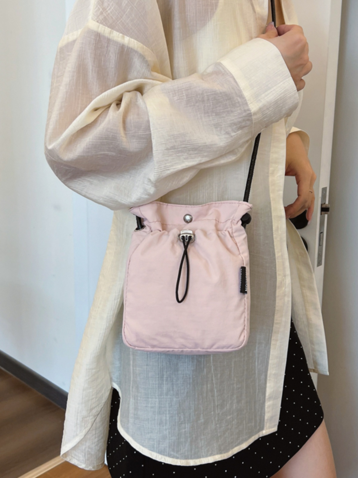 Trendy Mini Crossbody Phone Bag for Women - Lightweight Compact Summer Bag for Keys and Coins, Perfect for On-the-Go Style Trendy Mini Crossbody Phone Bag for Women - Lightweight Compact Summer Bag for Keys and Coins, Perfect for On-the-Go Style