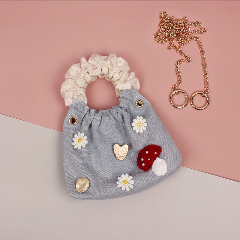 Trendy Mini Pleated Handheld Crossbody Bag for Women - Round Ring Design, Summer 2022 Fashion Accessory Trendy Mini Pleated Handheld Crossbody Bag for Women - Round Ring Design, Summer 2022 Fashion Accessory