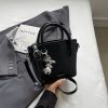 Trendy Minimalist Bucket Bag - High-End Casual Tote & Versatile Crossbody Bag for 2025 Fashionistas
