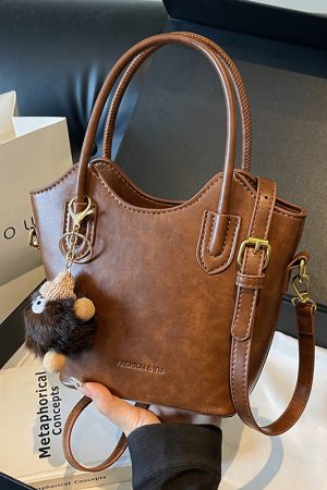 Trendy Niche Design Bucket Bag - Versatile Shoulder Crossbody Handbag for 2025, Chic Small Fashion Accessory