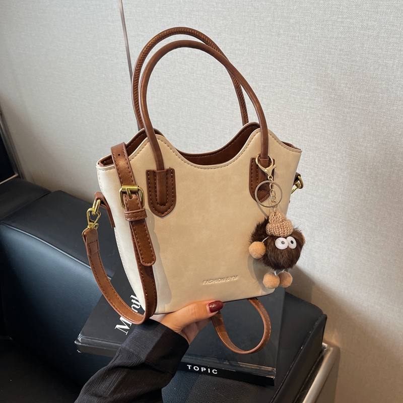 Trendy Niche Design Bucket Bag - Versatile Shoulder Crossbody Handbag for 2025, Chic Small Fashion Accessory Trendy Niche Design Bucket Bag - Versatile Shoulder Crossbody Handbag for 2025, Chic Small Fashion Accessory