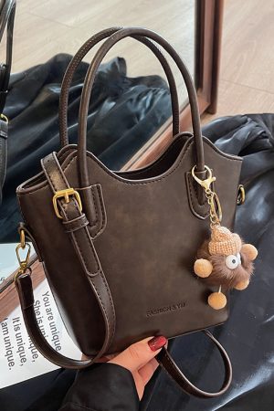 Trendy Niche Design Bucket Bag - Versatile Shoulder Crossbody Handbag for 2025, Chic Small Fashion Accessory