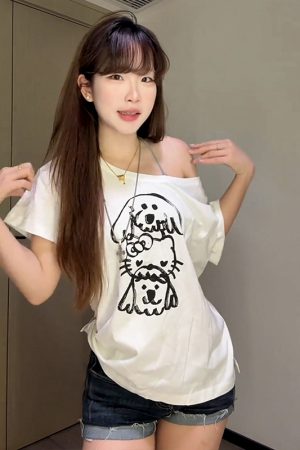 Trendy Off-Shoulder Short-Sleeve T-Shirt for Women with Loose Fit and Summer Puppy & Kitten Print â€“ Perfect for Y2K Style