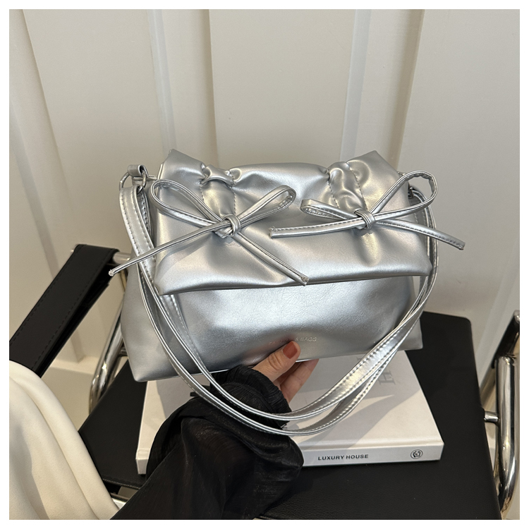 Trendy Pink Bow Shoulder Crossbody Bag for Women, Large Capacity Commuter Tote, 2025 Fashion Must-Have Trendy Pink Bow Shoulder Crossbody Bag for Women, Large Capacity Commuter Tote, 2025 Fashion Must-Have