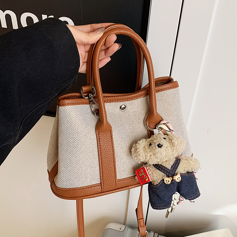 Trendy Portable Bucket Bag 2025 - Casual Women's Versatile Shoulder Crossbody Bag for Stylish Mother-Daughter Looks Trendy Portable Bucket Bag 2025 - Casual Women's Versatile Shoulder Crossbody Bag for Stylish Mother-Daughter Looks