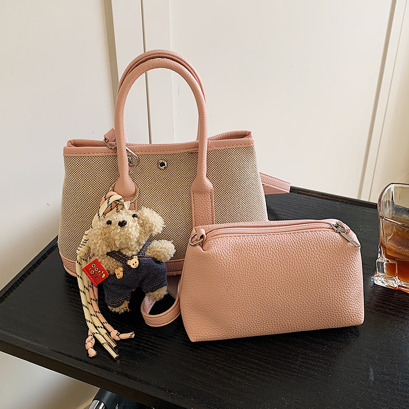 Trendy Portable Bucket Bag 2025 - Casual Women's Versatile Shoulder Crossbody Bag for Stylish Mother-Daughter Looks Trendy Portable Bucket Bag 2025 - Casual Women's Versatile Shoulder Crossbody Bag for Stylish Mother-Daughter Looks