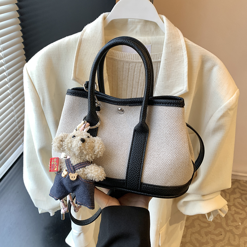 Trendy Portable Bucket Bag 2025 - Casual Women's Versatile Shoulder Crossbody Bag for Stylish Mother-Daughter Looks Trendy Portable Bucket Bag 2025 - Casual Women's Versatile Shoulder Crossbody Bag for Stylish Mother-Daughter Looks