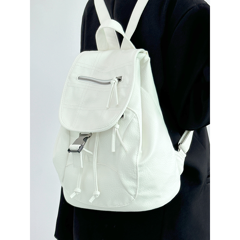 Trendy Soft Leather Travel Backpack for Women - Versatile American-Style High-End Niche Bag for 2024 Trendy Soft Leather Travel Backpack for Women - Versatile American-Style High-End Niche Bag for 2024