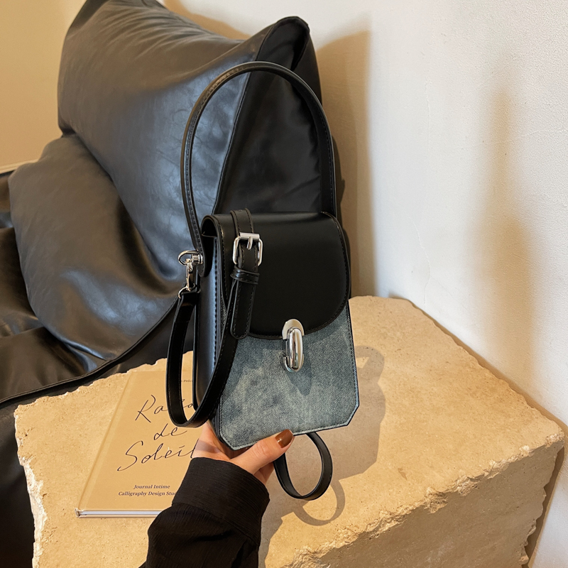 Trendy Textured Small Square Handbag for Women - Casual Versatile Phone Bag, 2025 Fashion Must-Have Trendy Textured Small Square Handbag for Women - Casual Versatile Phone Bag, 2025 Fashion Must-Have