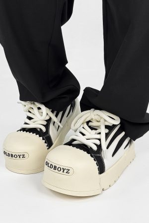 Trendy Thick-Soled Open-Mouth Mickey Board Shoes for Couples - Height-Increasing Sports Sneakers for Men and Women