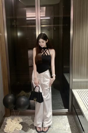 Trendy White Cargo Pants for Women - Low Waist Slim Fit Wide-Leg Design, Perfect for 90s and Y2K Inspired Looks