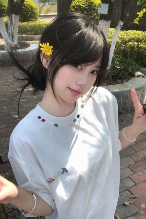 Trendy White Short Sleeve T-Shirt for Women with Embroidery - Summer 2025 American Style Niche Design