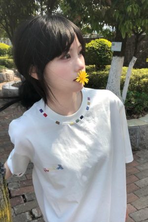 Trendy White Short Sleeve T-Shirt for Women with Embroidery - Summer 2025 American Style Niche Design