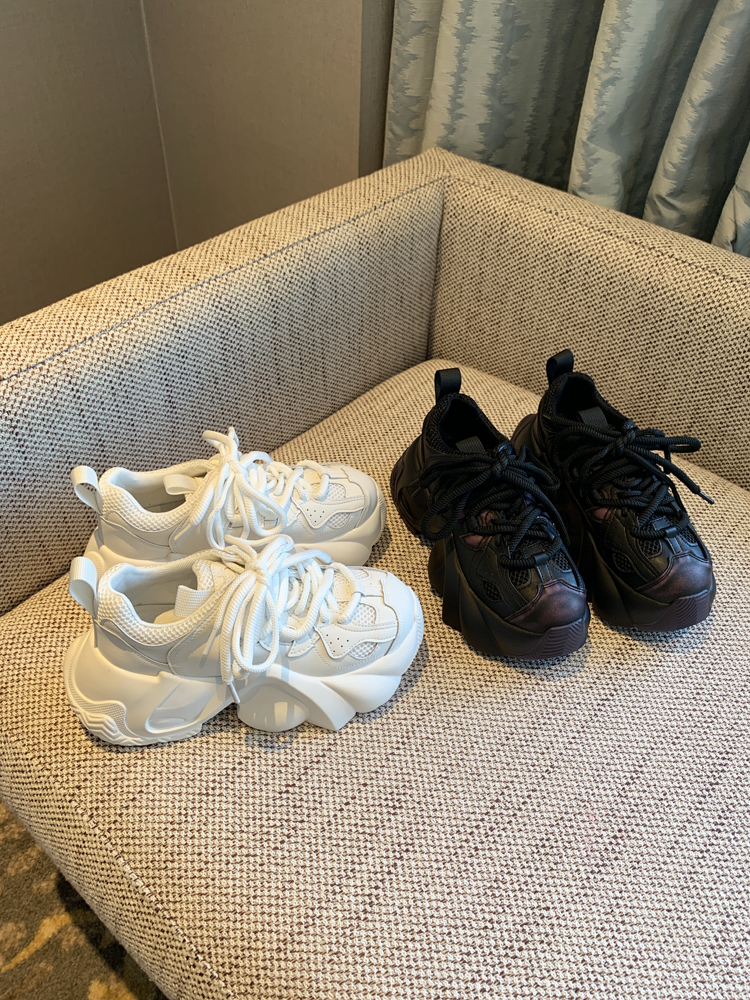 Trendy Women's Dad Shoes, Retro 2024 Lace-Up Thick-Soled Platform Sneakers, Versatile Sports Casual Footwear Trendy Women's Dad Shoes, Retro 2024 Lace-Up Thick-Soled Platform Sneakers, Versatile Sports Casual Footwear