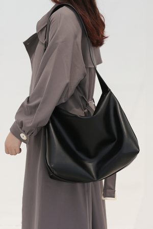 Trendy Women's Large Capacity Soft Leather Shoulder Bag - Minimalist Versatile Crossbody for Autumn and Winter 2024