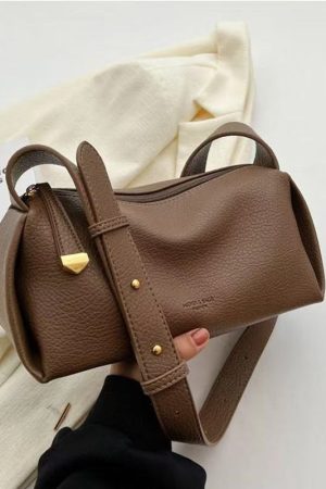 Trendy Women's Large Capacity Textured Shoulder Boston Bag - Stylish Underarm Pillow Bag for 2025 Fashion