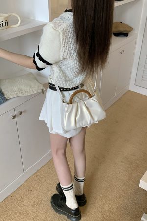 Trendy Women's Pearlescent Cloud Design Handbag with Wooden Handle, Small Crossbody Shoulder Bag for 2023 Fashion